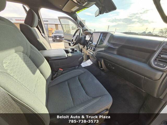2025 Ram 1500 Tradesman Crew Cab 4x4 5'7" Box