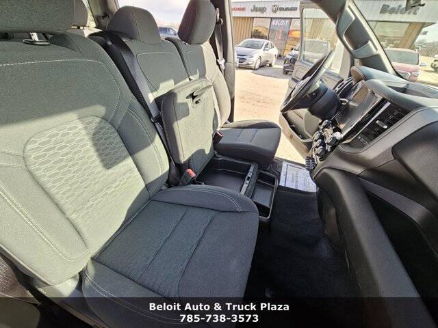 2025 Ram 1500 Tradesman Crew Cab 4x4 5'7" Box