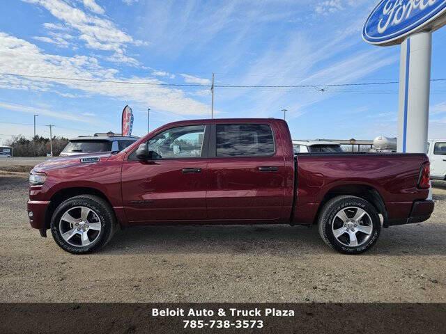2025 Ram 1500 Tradesman Crew Cab 4x4 5'7" Box