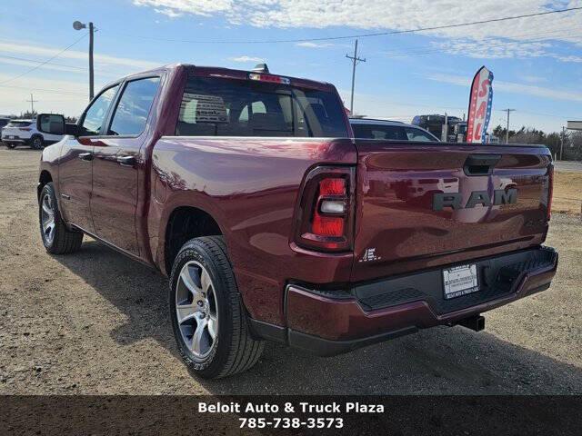 2025 Ram 1500 Tradesman Crew Cab 4x4 5'7" Box