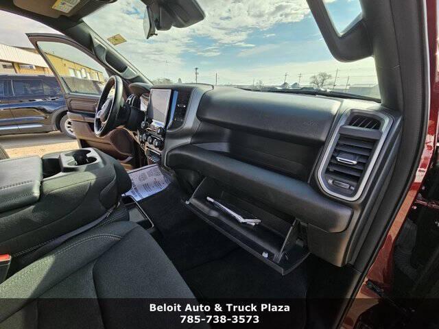 2025 Ram 1500 Tradesman Crew Cab 4x4 5'7" Box