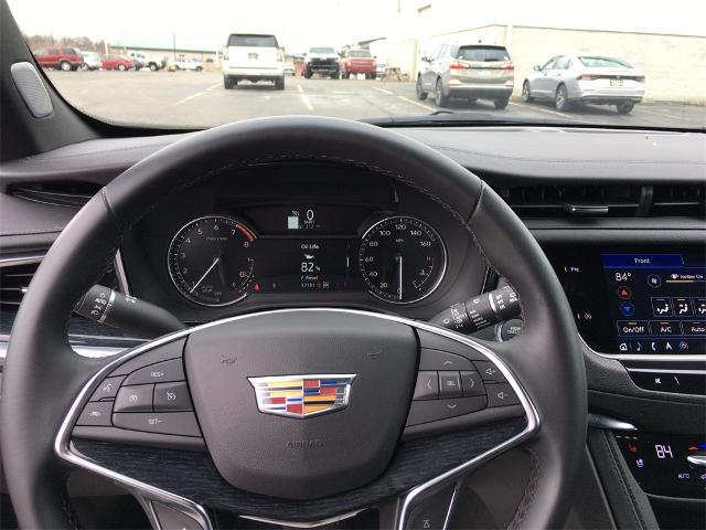 2025 Cadillac XT5 AWD Premium Luxury