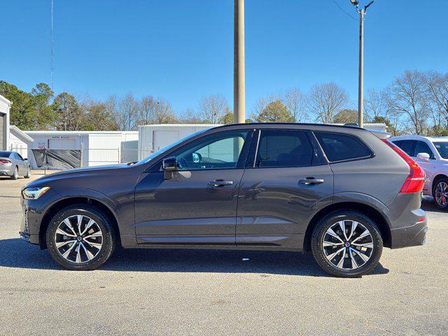 2023 Volvo XC60 B5 Plus Dark Theme