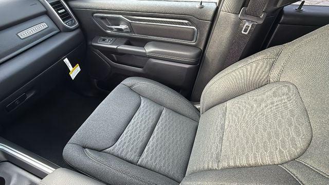 2025 Ram 1500 Big Horn Crew Cab 4x4 5'7" Box