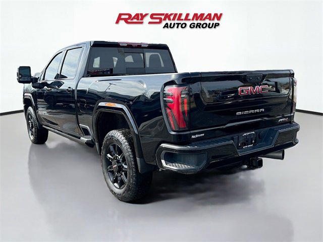 2024 GMC Sierra 2500HD 4WD Crew Cab Standard Bed AT4