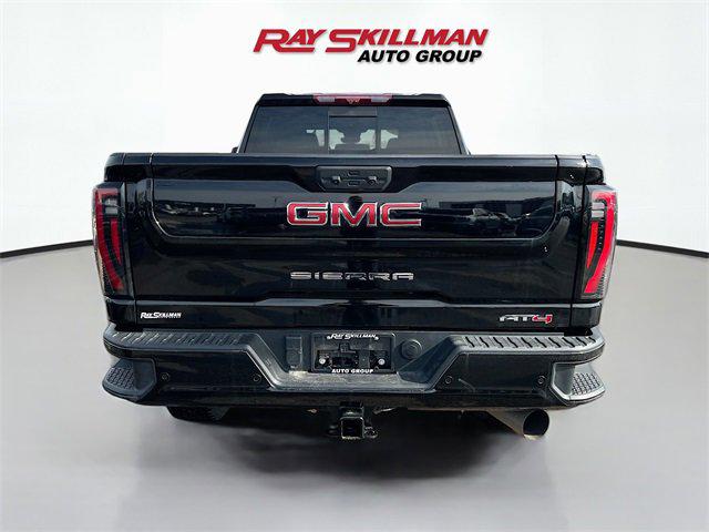 2024 GMC Sierra 2500HD 4WD Crew Cab Standard Bed AT4