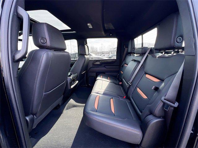 2024 GMC Sierra 2500HD 4WD Crew Cab Standard Bed AT4