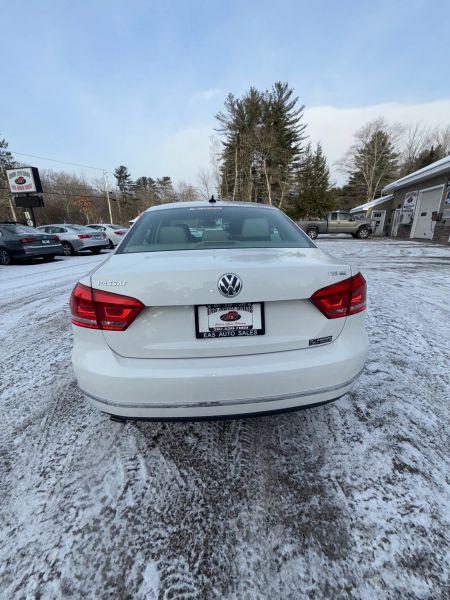 2015 Volkswagen Passat 1.8T SE