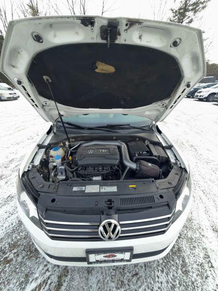 2015 Volkswagen Passat 1.8T SE