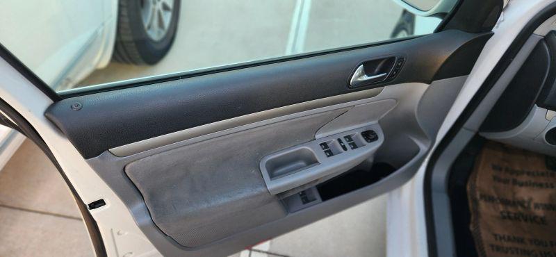 2008 Volkswagen Rabbit S