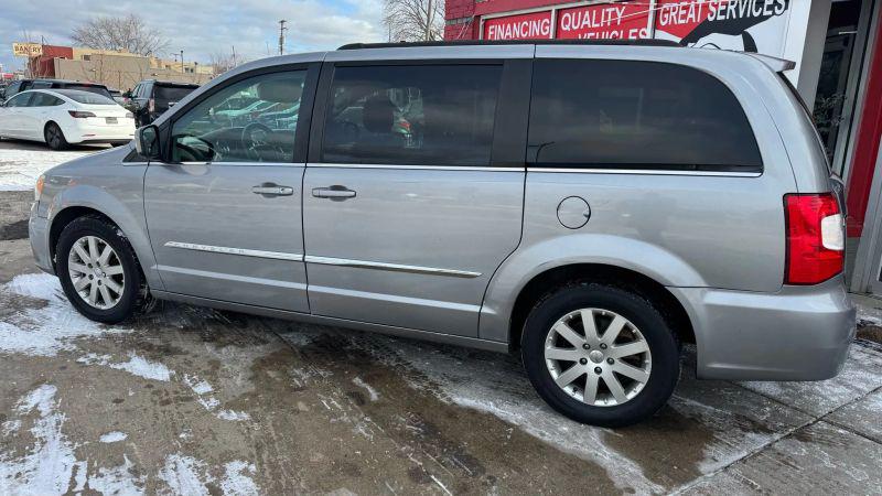 2015 Chrysler Town & Country Touring