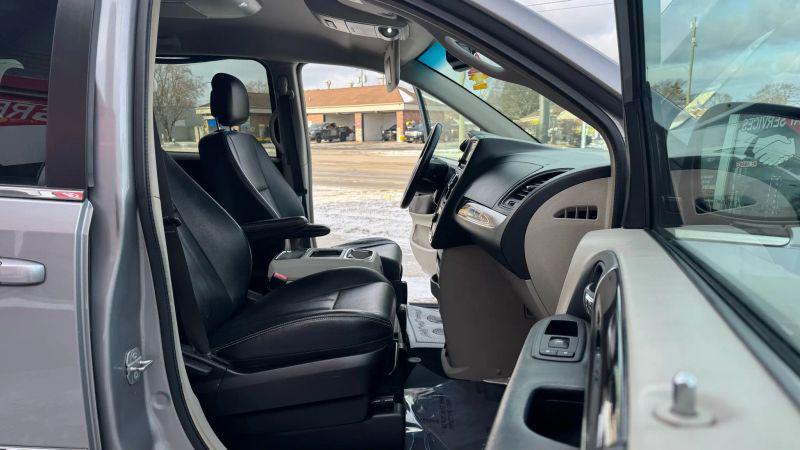2015 Chrysler Town & Country Touring