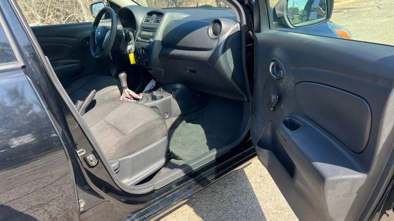 2017 Nissan Versa 1.6 S