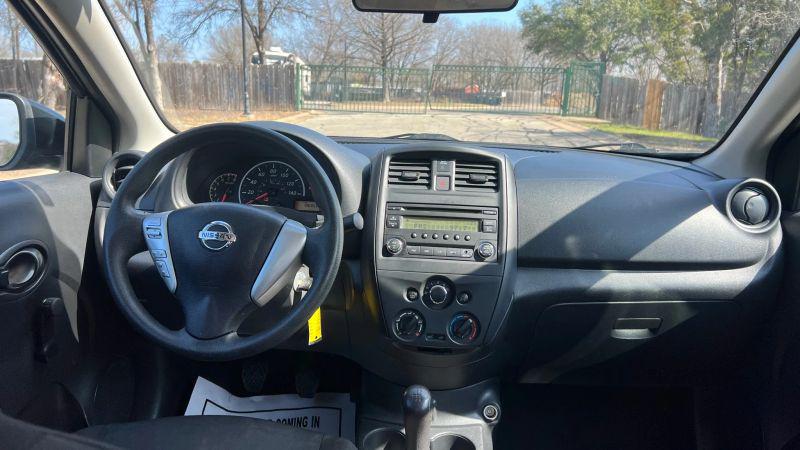 2017 Nissan Versa 1.6 S