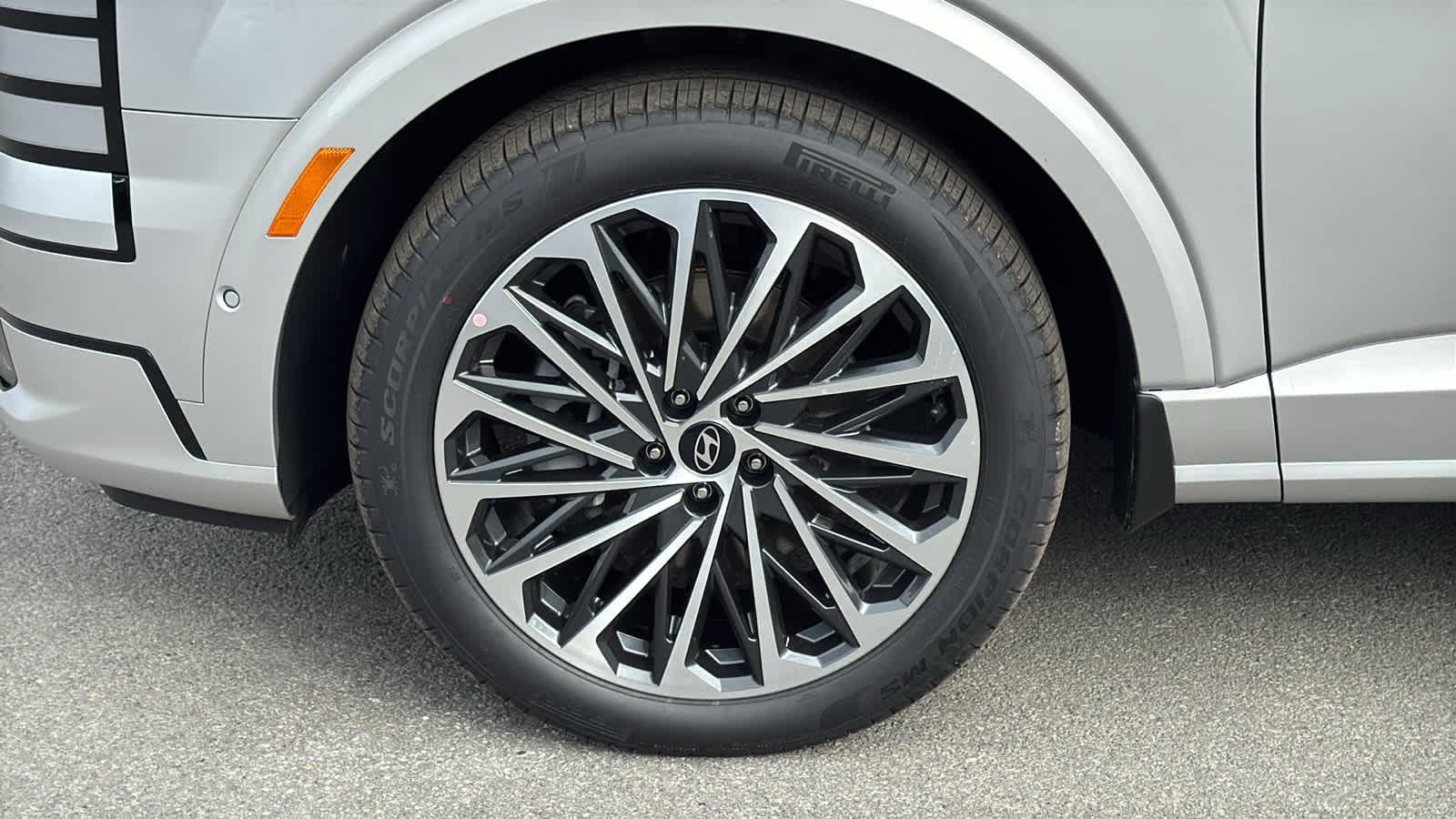 New 2026 Typhoon Silver Metallic Hyundai Calligraphy AWD image 39