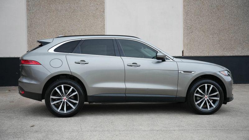 2018 Jaguar F-PACE 25t Prestige