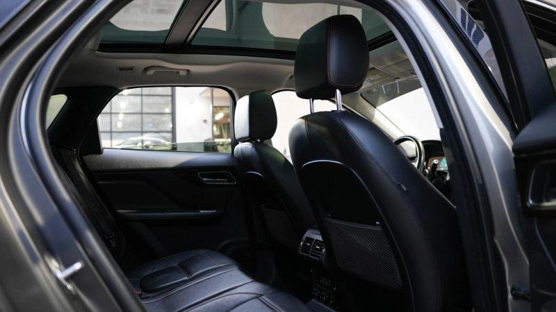 2018 Jaguar F-PACE 25t Prestige