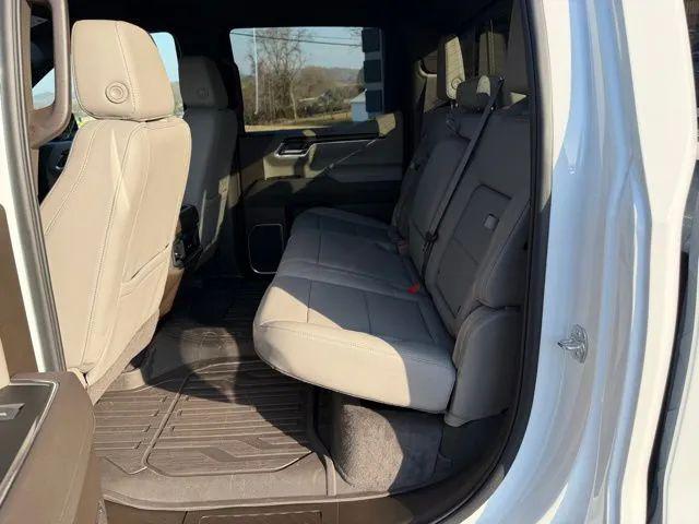 2026 GMC Sierra 1500 Crew Cab, Short Bed, SLT, 4WD