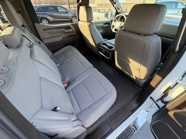 2026 GMC Sierra 1500 Crew Cab, Short Bed, SLT, 4WD