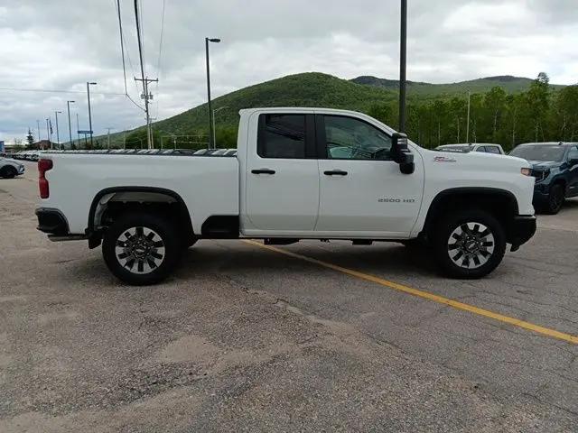 2026 Chevrolet Silverado 2500HD Double Cab, Standard Bed, Custom, 4WD