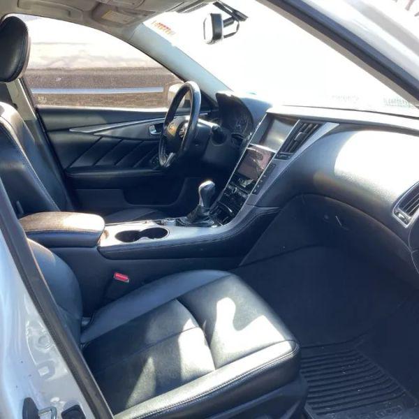2015 INFINITI Q50 Premium