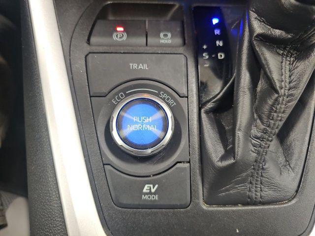 2021 Toyota RAV4 Limited - Photo 25