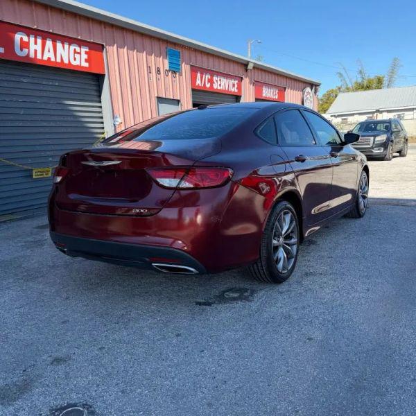 2016 Chrysler 200 S