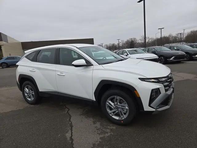 2026 Hyundai Tucson SE