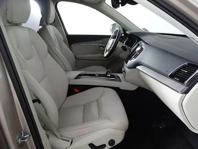2023 Volvo XC90 B6 Plus 7-Seater