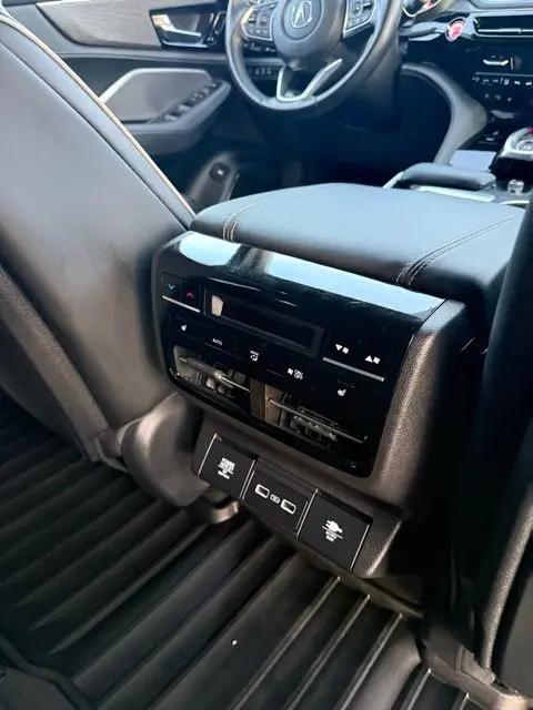 2023 Acura MDX Advance Package