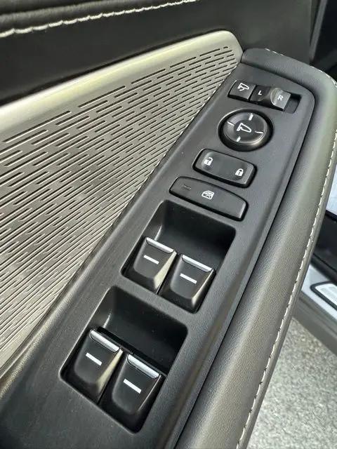 2023 Acura MDX Advance Package