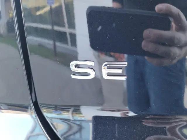 2026 Volkswagen Atlas Cross Sport SE with Technology