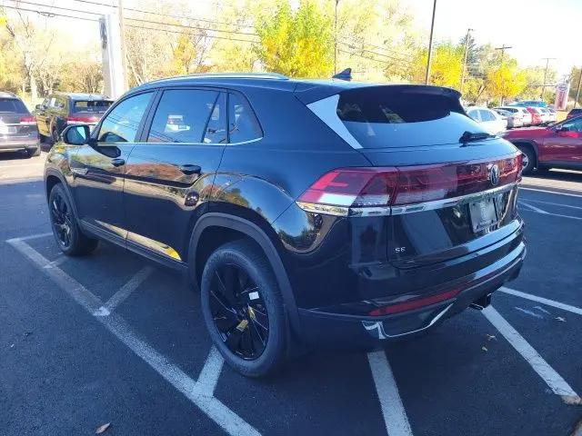 2026 Volkswagen Atlas Cross Sport SE with Technology