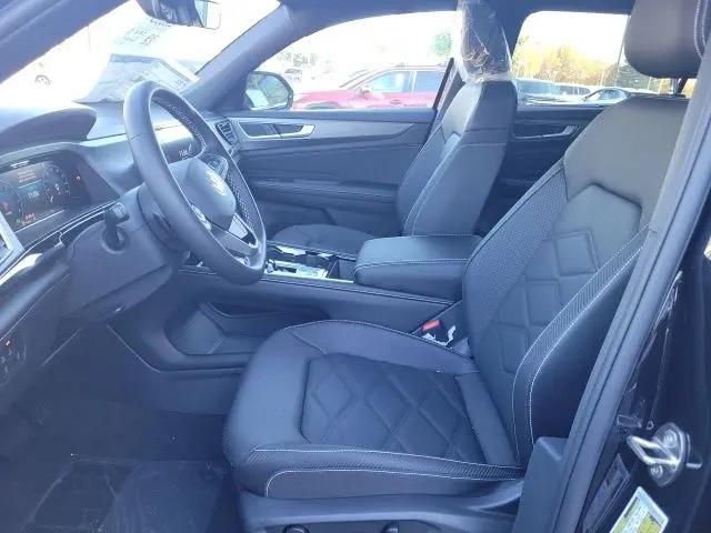 2026 Volkswagen Atlas Cross Sport SE with Technology