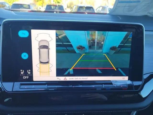 2026 Volkswagen Atlas Cross Sport SE with Technology