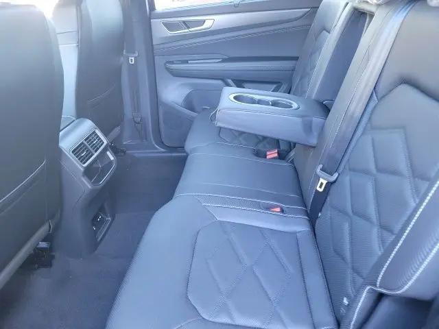 2026 Volkswagen Atlas Cross Sport SE with Technology