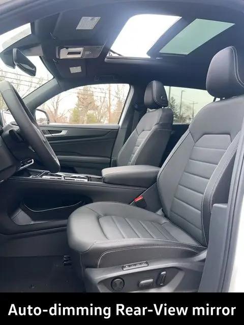 2026 Volkswagen Atlas Cross Sport SEL R-Line Black
