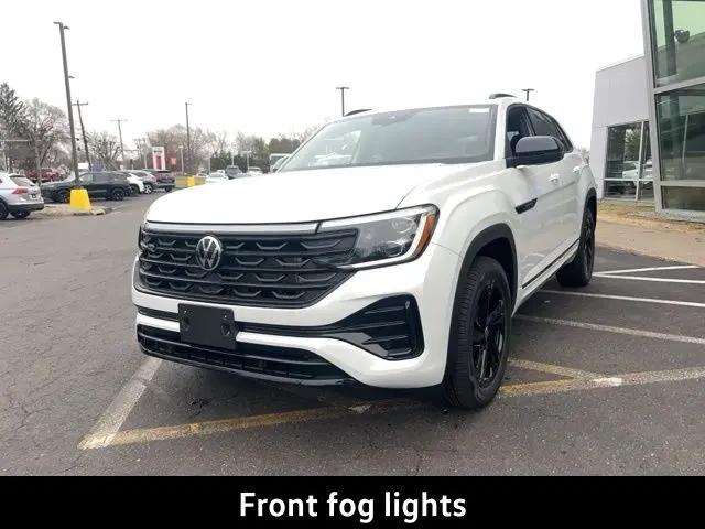 2026 Volkswagen Atlas Cross Sport SEL R-Line Black