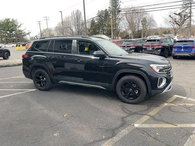 2026 Volkswagen Atlas Peak Edition