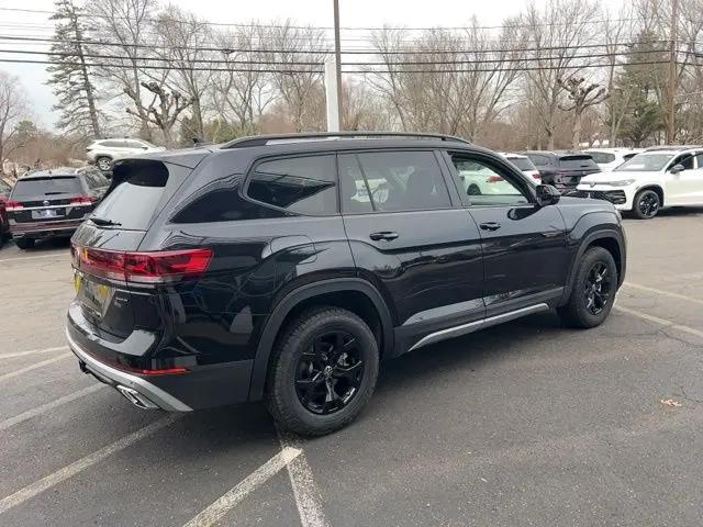 2026 Volkswagen Atlas Peak Edition
