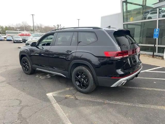 2026 Volkswagen Atlas Peak Edition