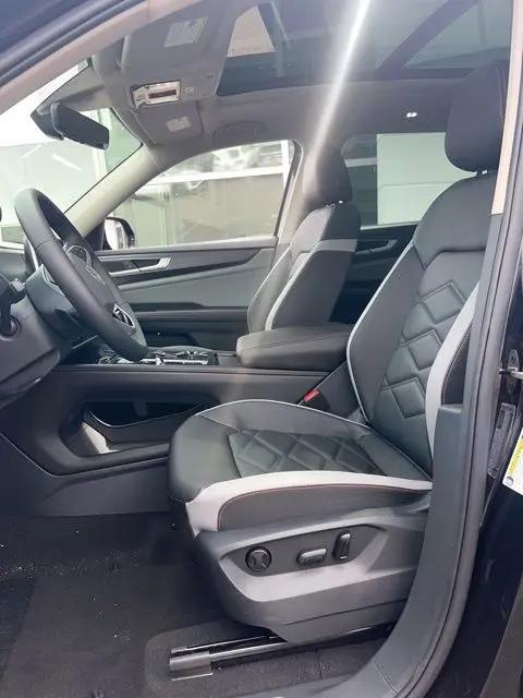 2026 Volkswagen Atlas Peak Edition
