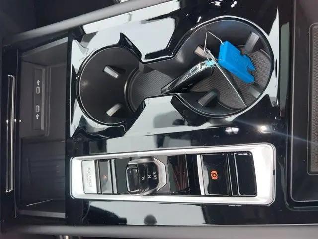 2026 Volkswagen Atlas Peak Edition