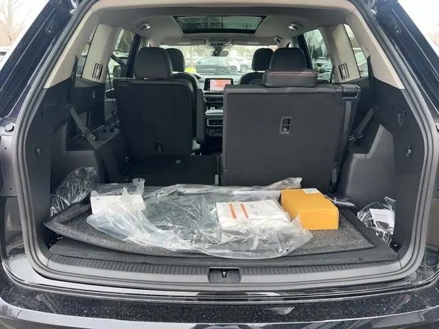 2026 Volkswagen Atlas Peak Edition
