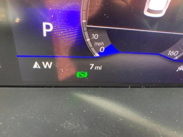 2026 Volkswagen Taos SE Black