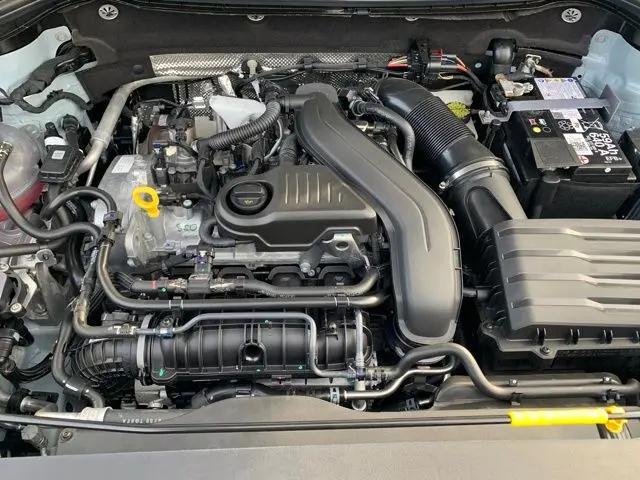 2026 Volkswagen Taos SE Black