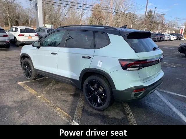 2026 Volkswagen Taos SE Black