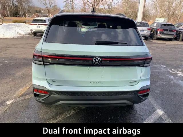 2026 Volkswagen Taos SE Black