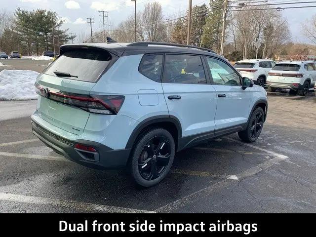 2026 Volkswagen Taos SE Black