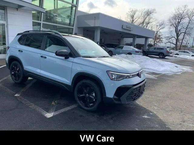 2026 Volkswagen Taos SE Black